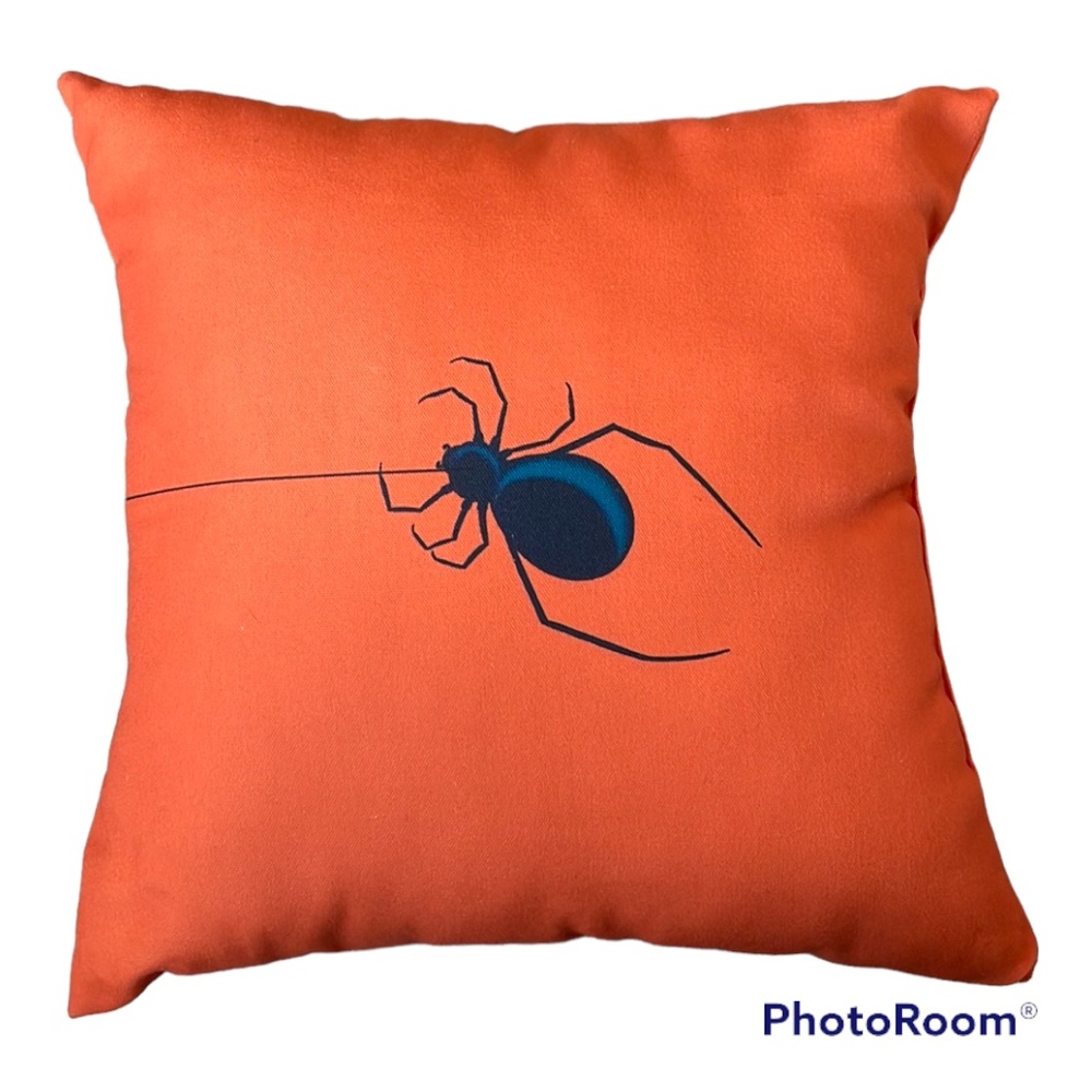 Spider Pillow Halloween 16x16”